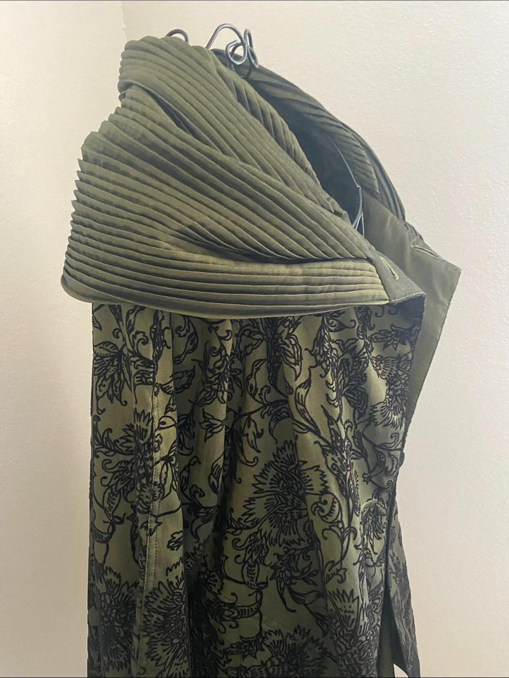 Mycra Pac Olive Green Floral Donatello VelvetEmbossed Jacket and Matching Purse